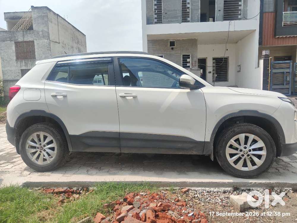 Skoda Kylaq Signature Petrol 2026