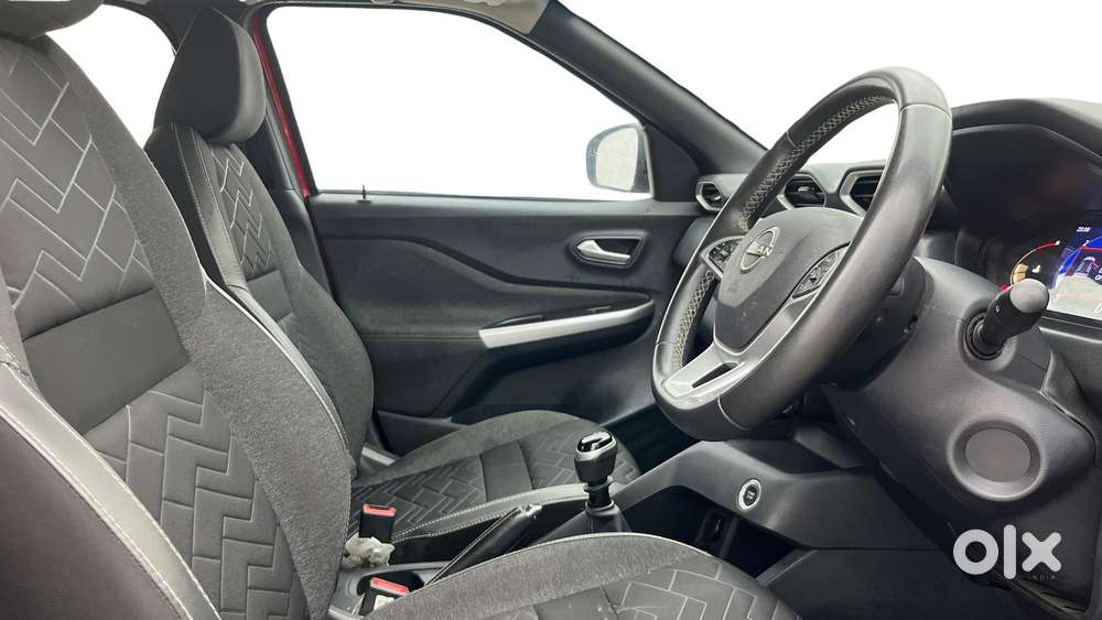 Nissan Magnite 1.0 Xv, 2023, Petrol