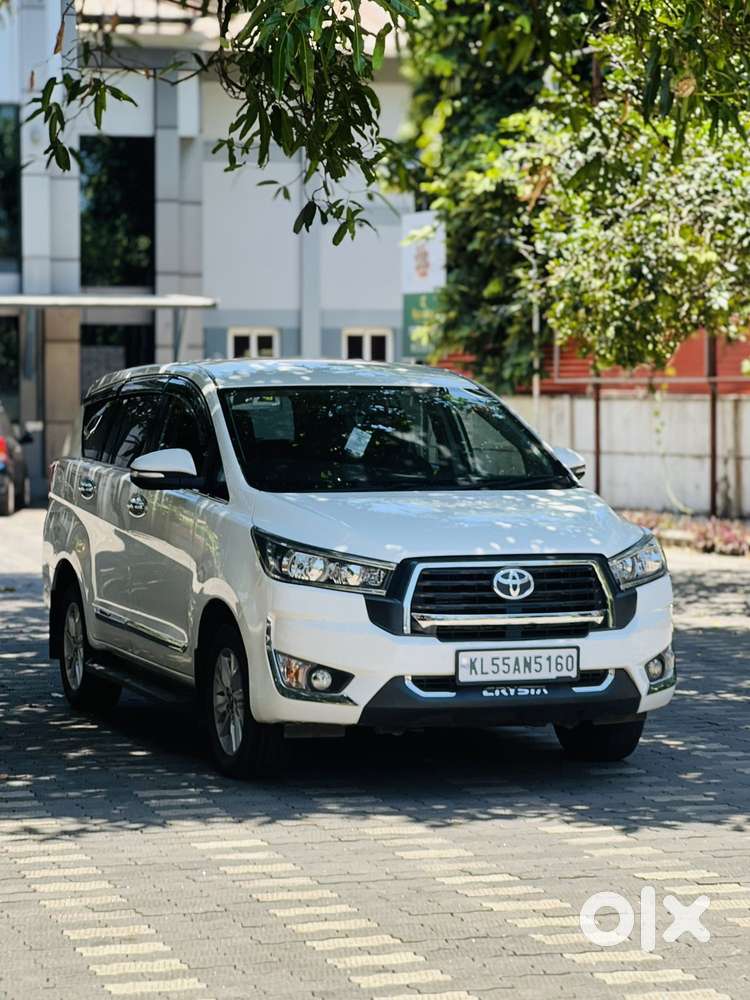 Toyota Innova Crysta 2.4 G Mt, 2017, Diesel