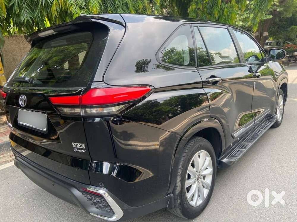 Toyota Innova Hycross 2.0 Vx Hybrid 8 Str, 2025, Cng & Hybrids