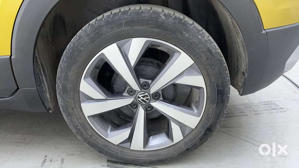 Volkswagen Taigun Topline 1.0 Tsi At (electric Seats), 2022, Petrol