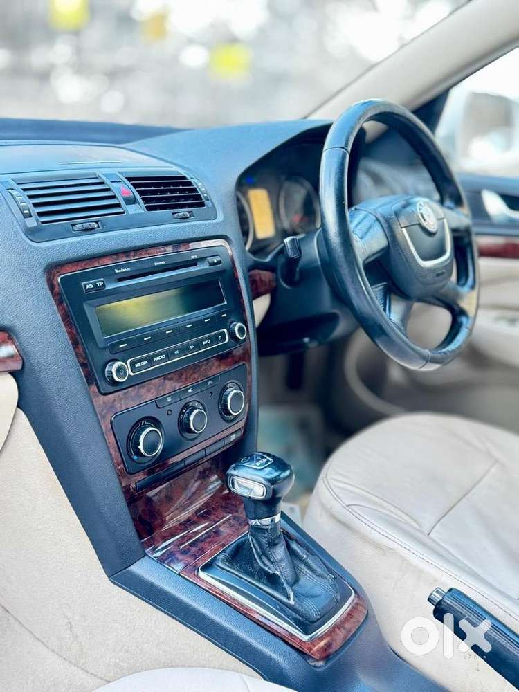 Skoda Laura 2011 Diesel 980000 Km Driven