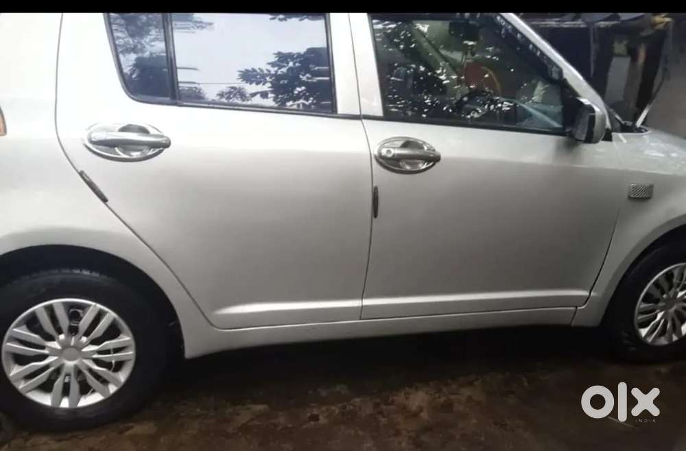 Maruti Suzuki Swift 2010 Diesel 76100 Km Driven