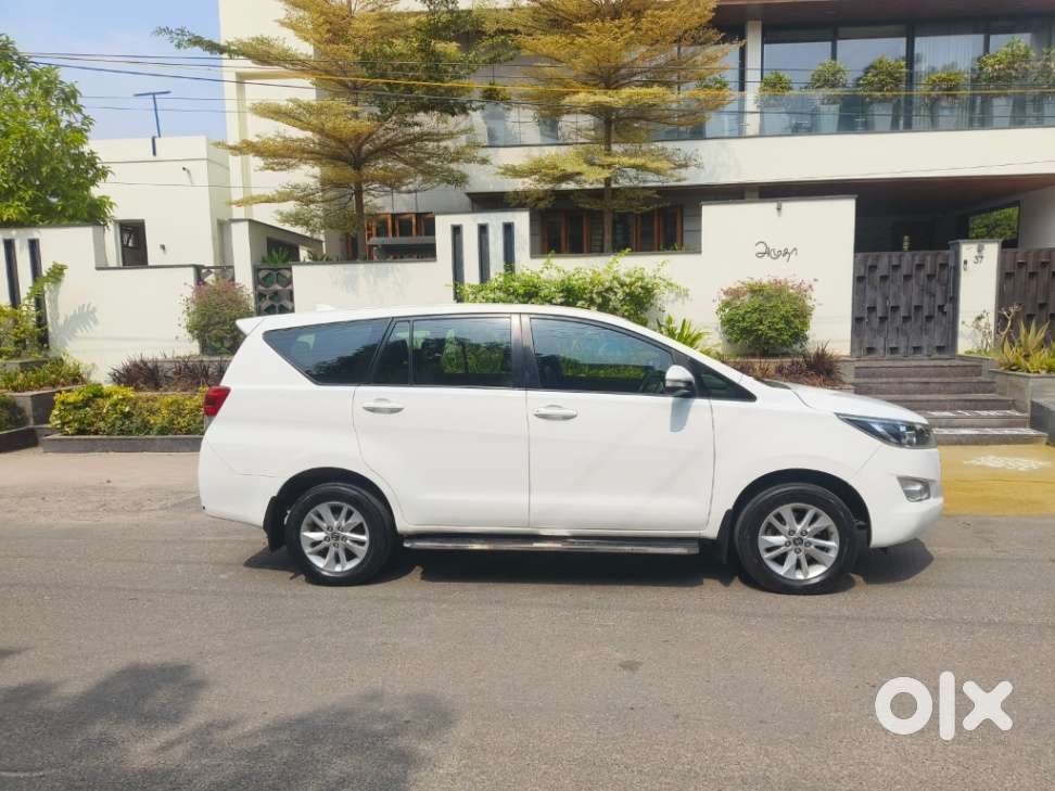Toyota Innova Crysta 2.4 Gx Mt, 2017, Diesel
