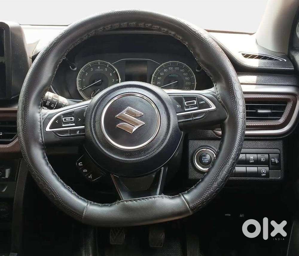Maruti Suzuki Brezza 1.5 Zxi Smart Hybrid, 2023, Petrol