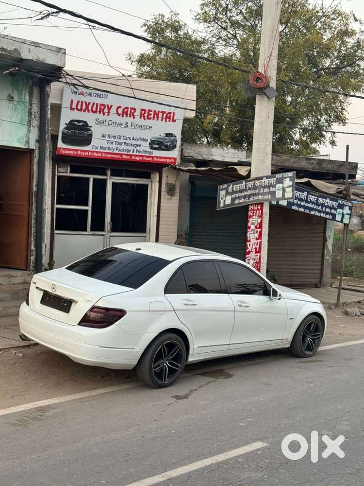 Mercedes-benz C Class 2011 Petrol Good Condition