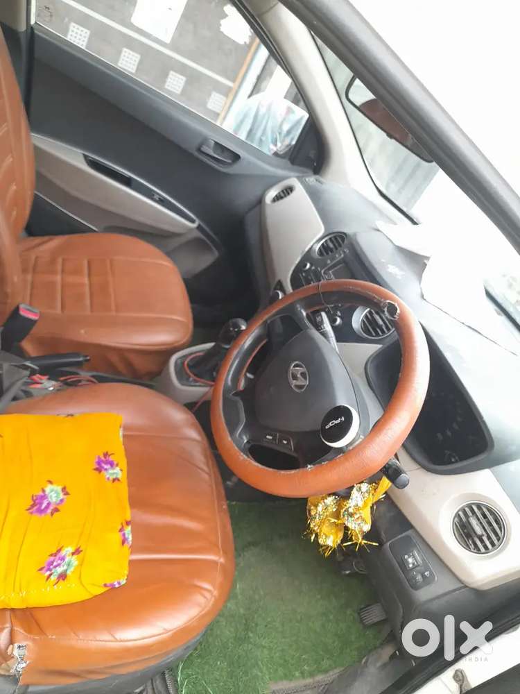 Hyundai Xcent 2016 Petrol Variant
