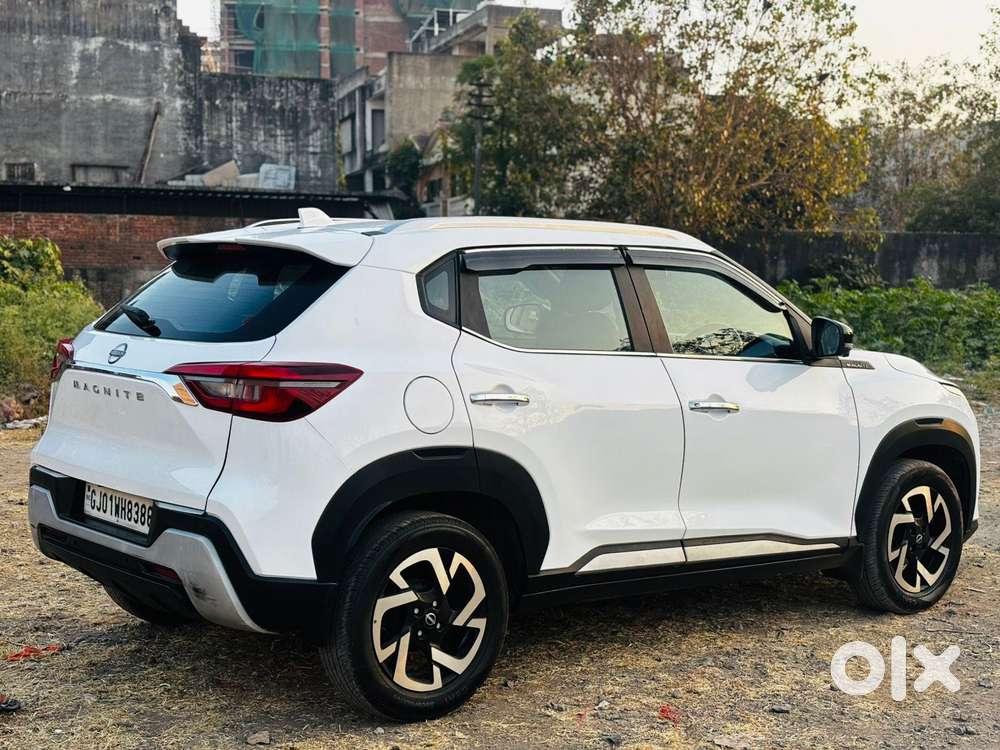 Nissan Magnite 1.0 Xv Turbo Cvt, 2022, Petrol