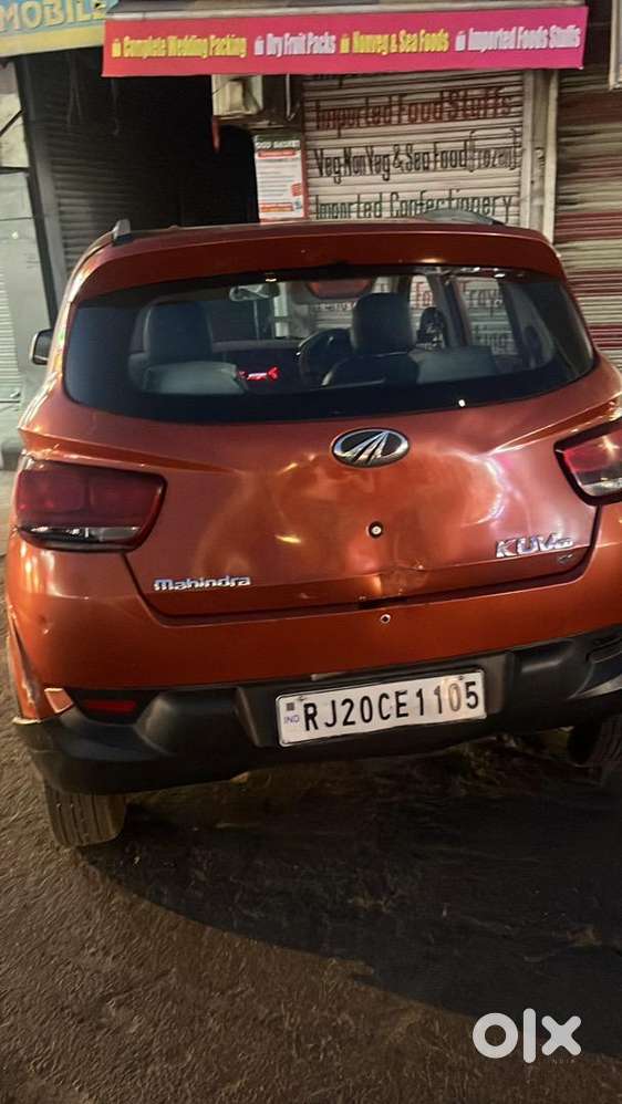 Mahindra Kuv 100
