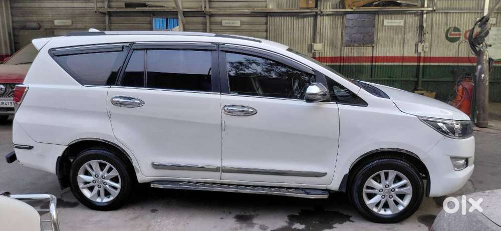 Toyota Innova Crysta 2.4 G Mt 8s, 2018, Diesel