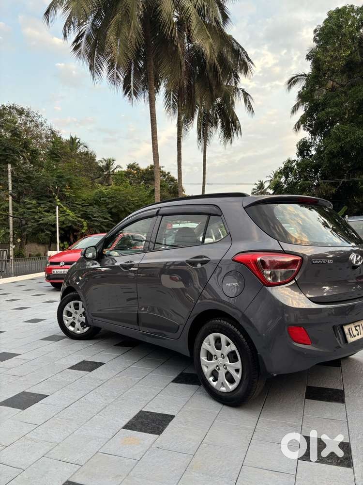 Hyundai Grand I10 Sportz 1.2 Kappa Vtvt, 2015, Petrol