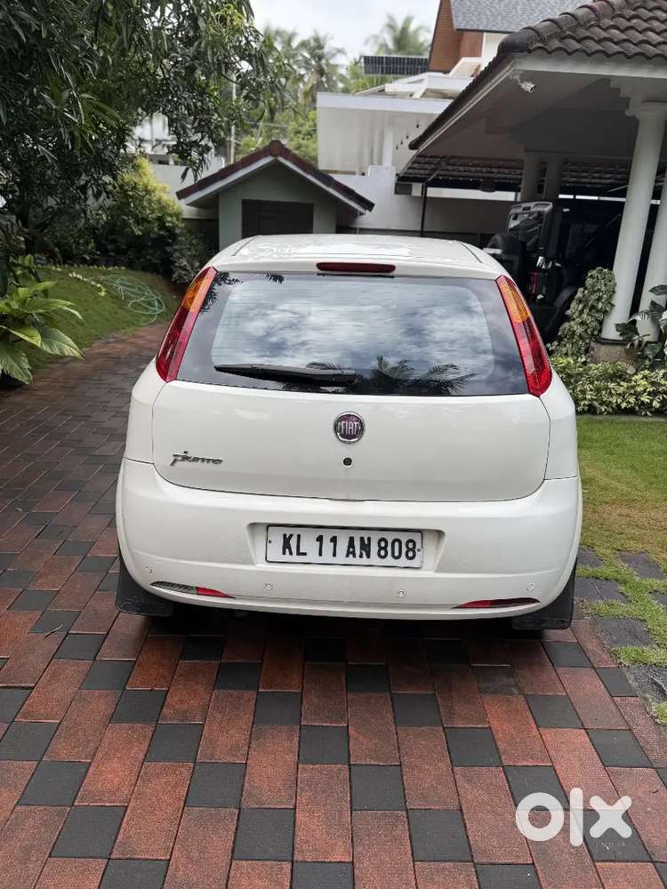 Fiat Grande Punto 2012 Diesel 77000 Km Driven