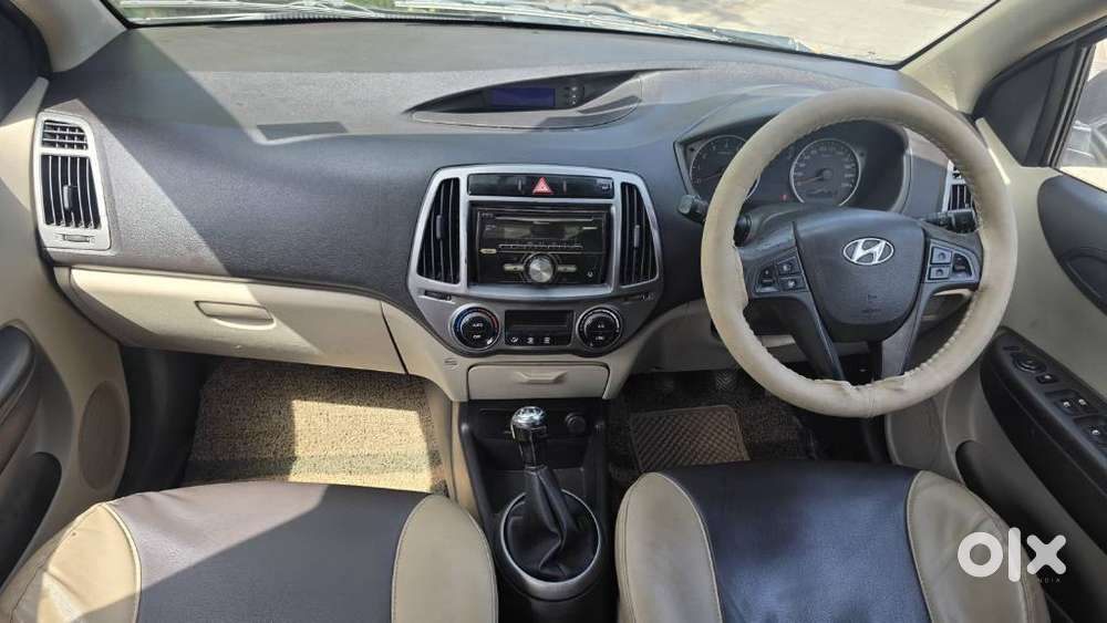 Hyundai I20 Sportz 1.2 Bs-iv, 2013, Petrol
