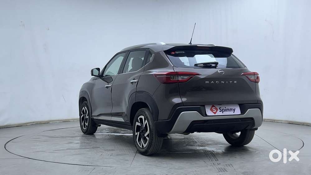 Nissan Magnite 1.0 Xv Premium, 2021, Petrol
