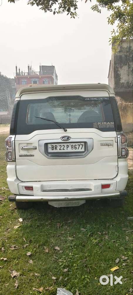 Mahindra Scorpio S10 22 Mhawk White Color With 5 Year Engine Warranty