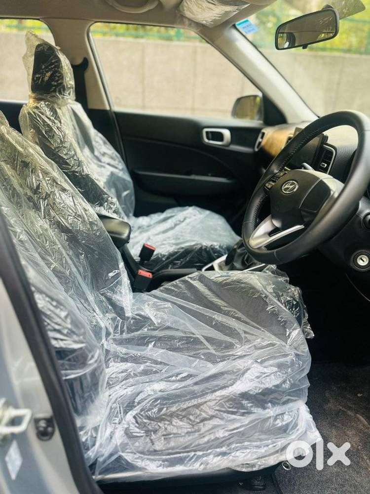 Hyundai Venue 1.2 S Plus, 2022, Petrol