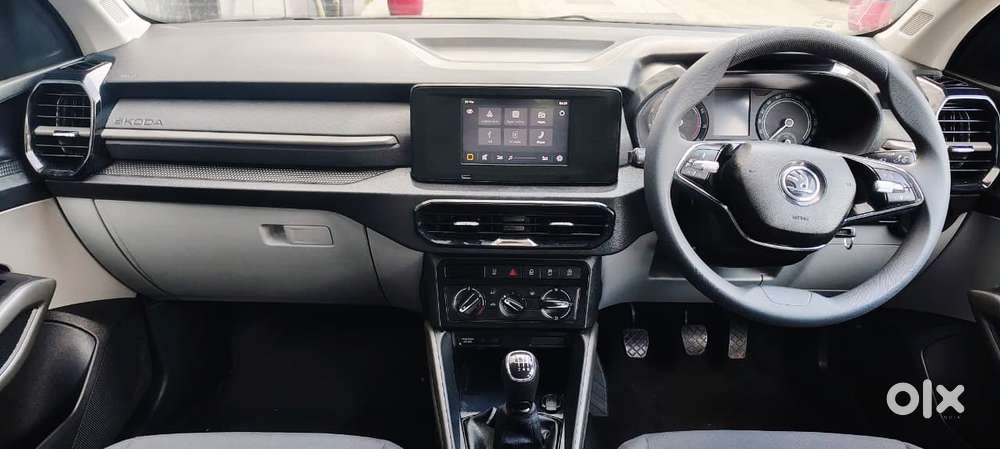 Skoda Kylaq Signature, 2026, Petrol