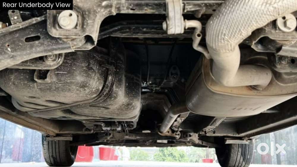 Mahindra Xuv700 Ax 3 Petrol Mt 5 Str (e), 2022, Petrol