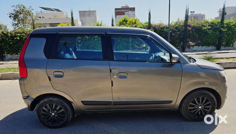 Maruti Suzuki Wagon R Zxi, 2022, Petrol