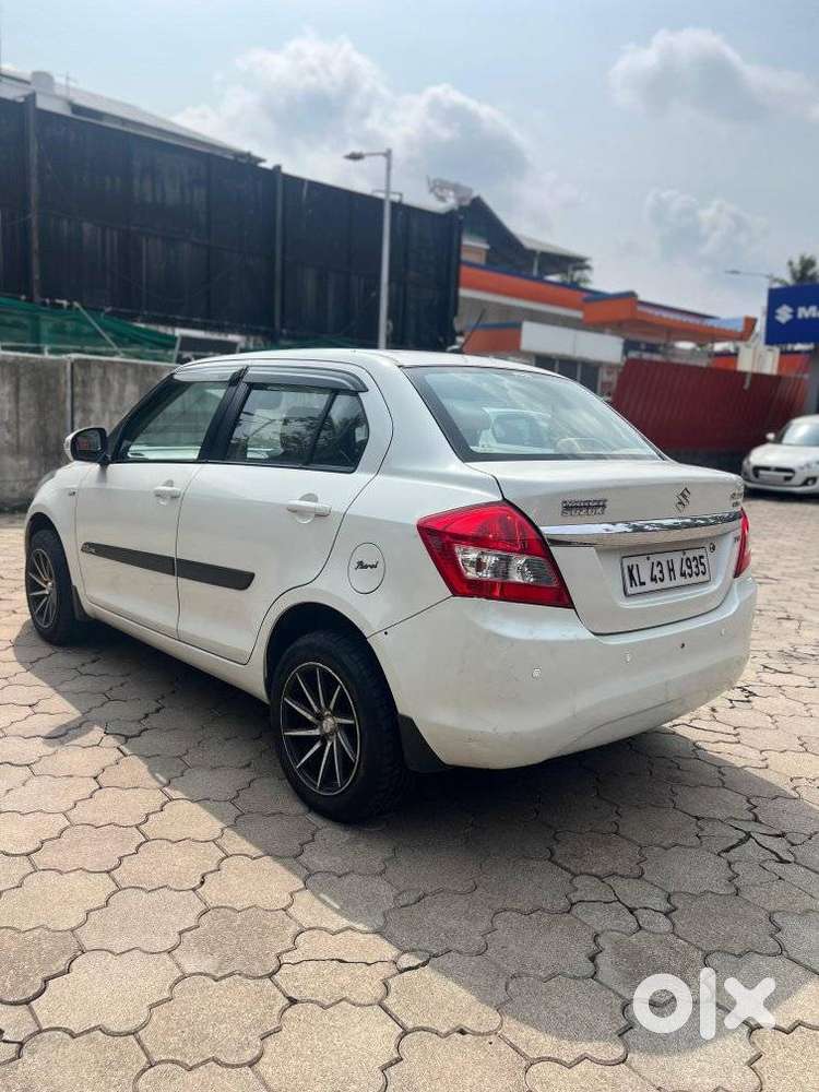 Maruti Suzuki Swift Dzire Vxi Optional, 2015, Petrol