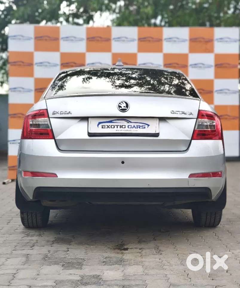 Skoda Octavia Elegance 1.8 Tsi At, 2015, Petrol