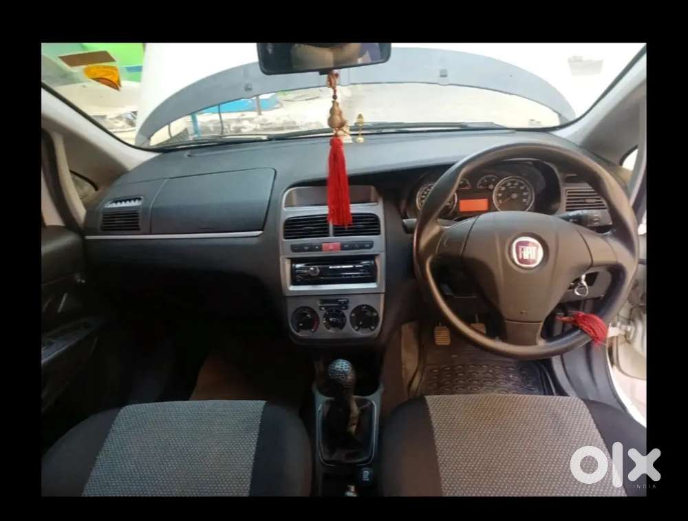 Fiat Grande Punto 2011 Petrol 65000 Km Driven