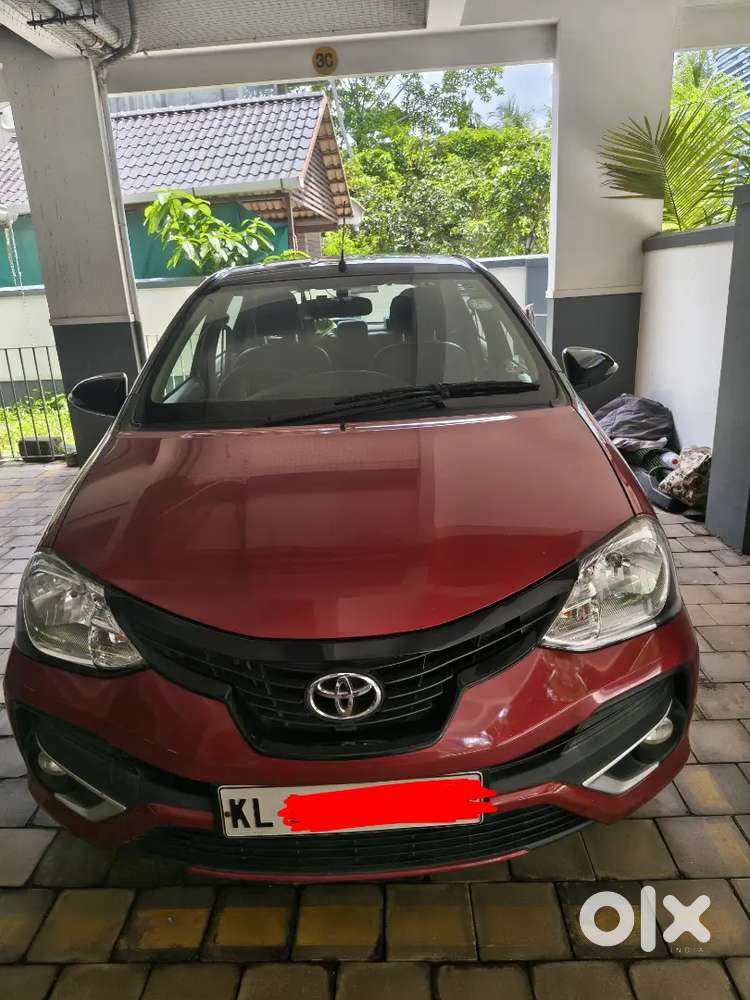 Toyota Etios Liva V Dual Tone Limited Edition 2017 Petrol