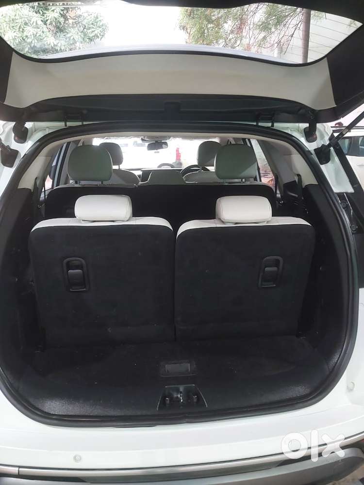 Mahindra Xuv700 2.2 Ax 7 Diesel At Luxury Pack Str, 2023, Diesel