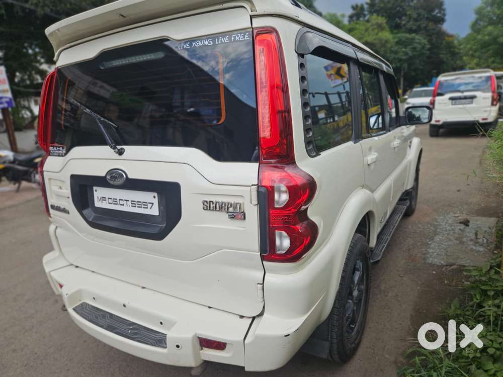 Mahindra Scorpio S10, 2016, Diesel