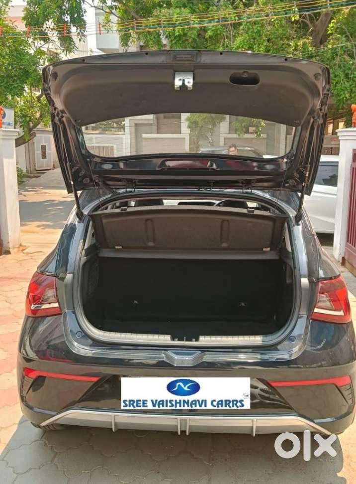 Hyundai I20 Asta (o) 1.2 Ivt, 2024, Petrol