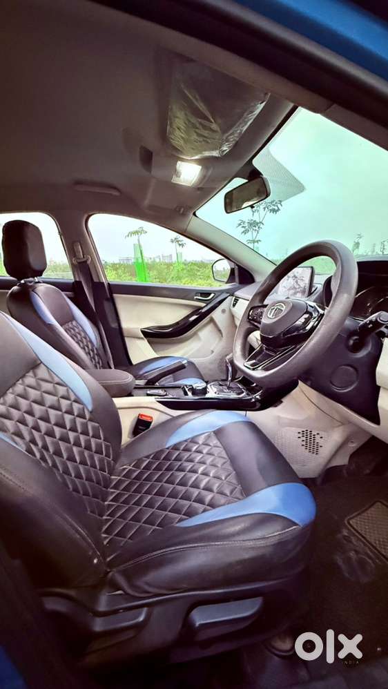 Tata Nexon 2020 Top End Petrol Automatic 32000km Gud Condition 1stowne