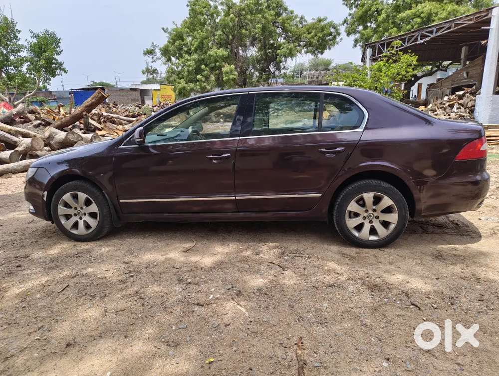 Skoda Superb 2012 Diesel 115000 Km Driven