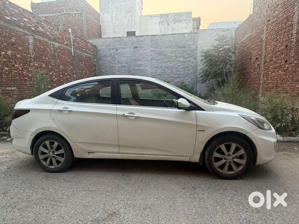 Hyundai Verna Petrol 2011