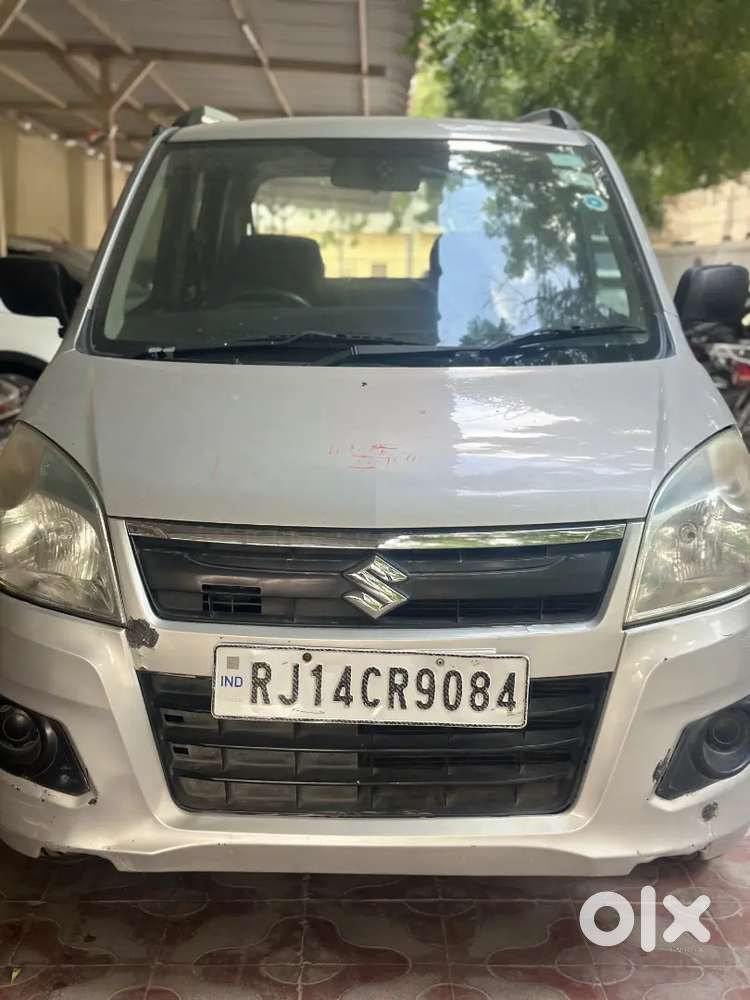 2013 Petrol Manual | 2nd Owner | 95,000 Km | Well Maintained