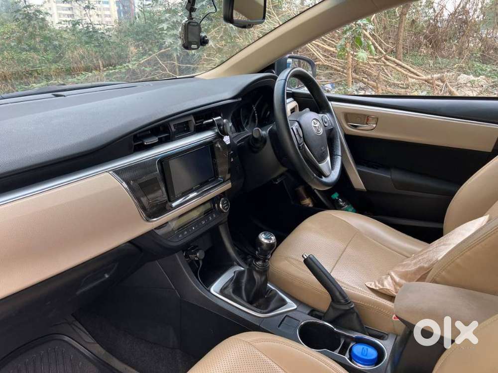 Toyota Corolla Altis 2013-2017 D-4d G, 2017, Petrol