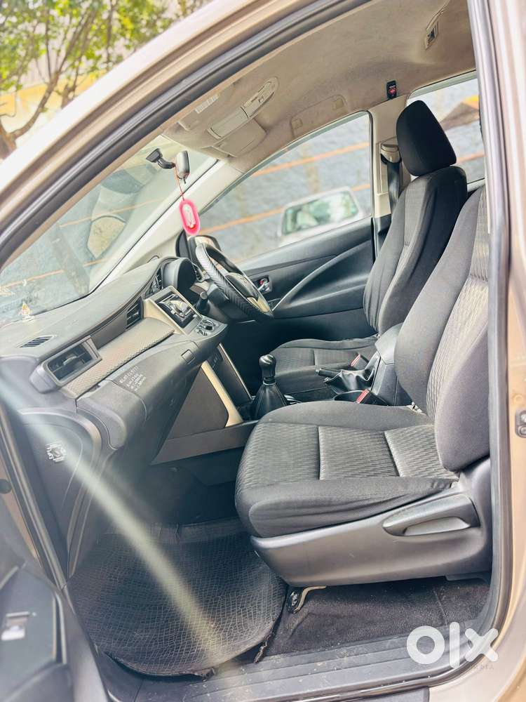 Toyota Innova Crysta 2.7 Gx Mt 8s, 2017, Diesel