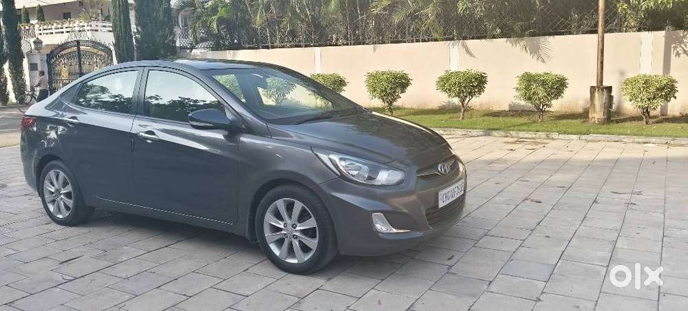 Hyundai Verna 1.6 Fluidic Vtvt S (o) At, 2011, Petrol