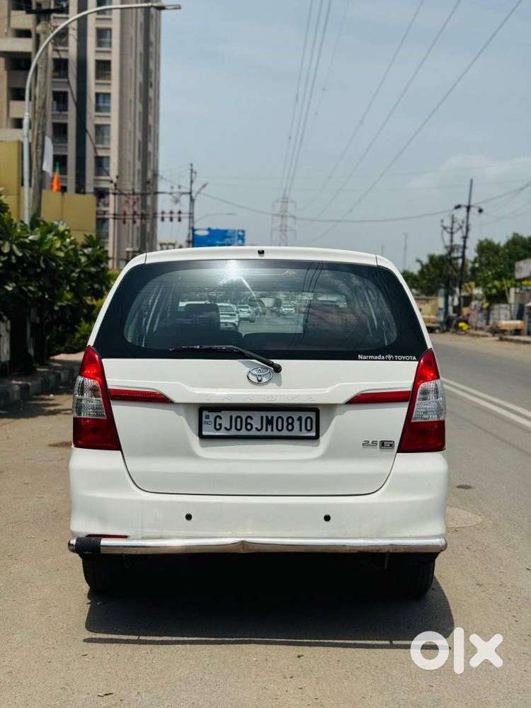 Toyota Innova 2.5 G (diesel) 8 Seater, 2015, Diesel