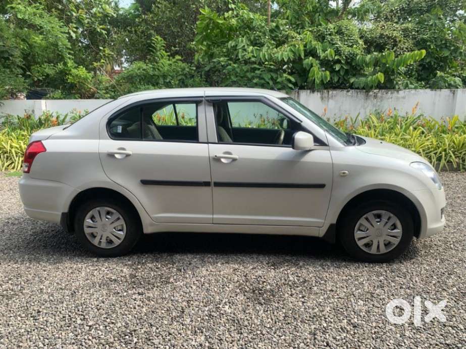 Maruti Suzuki Swift Dzire Lxi Option, 2011, Petrol