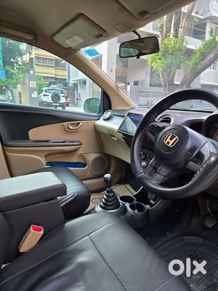 Honda Brio V Mt, 2012, Petrol