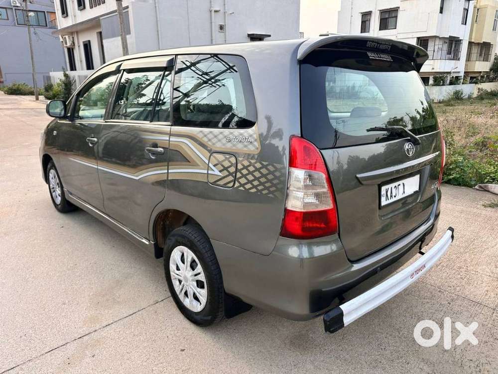 Toyota Innova 2.5 G (diesel) 8 Seater, 2013, Diesel