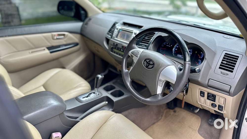 Toyota Fortuner 2011-2016 4x2 At, 2012, Diesel