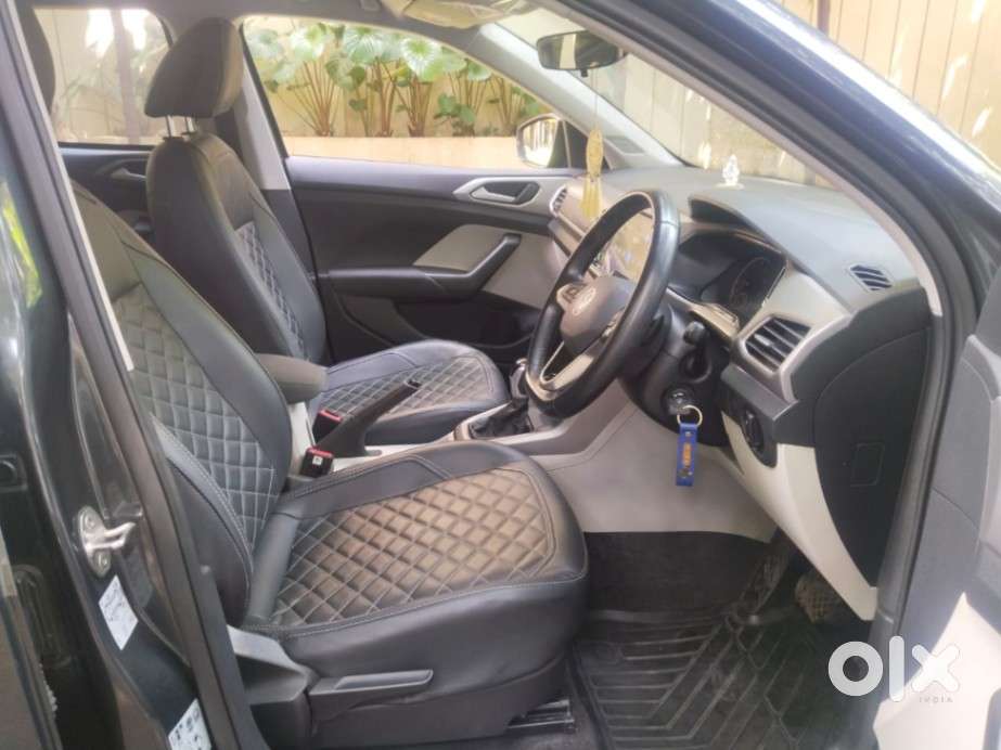 Volkswagen Taigun 1.0 Tsi Highline At, 2023, Petrol