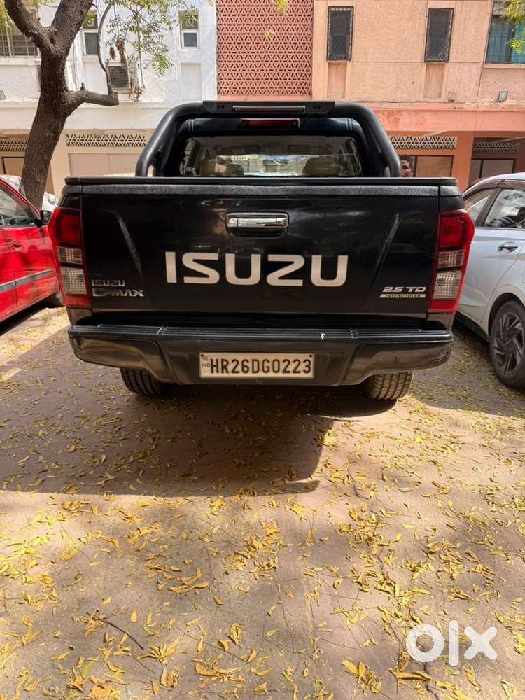 Isuzu V-cross 2017 Diesel Well Maintained