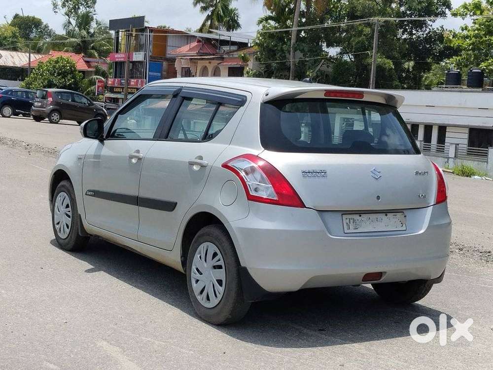 Maruti Suzuki Swift Vxi Abs Bsiv, 2017, Petrol