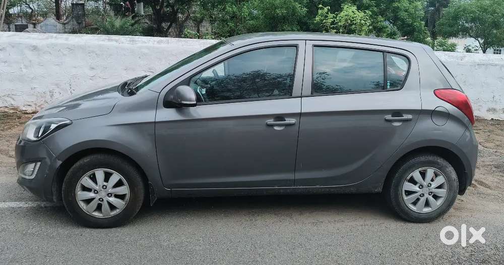 Maintained Very Smooth Recently 73000service Lady Used Ready To Drive