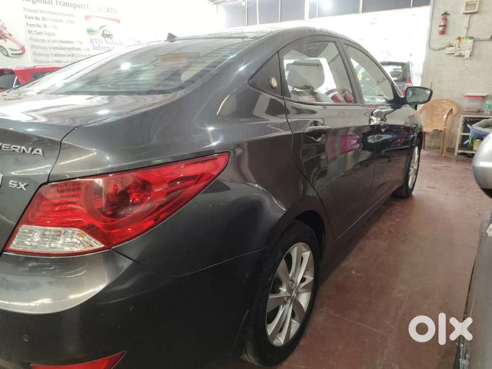 Hyundai Verna Fluidic 1.6 Vtvt Sx, 2013, Petrol