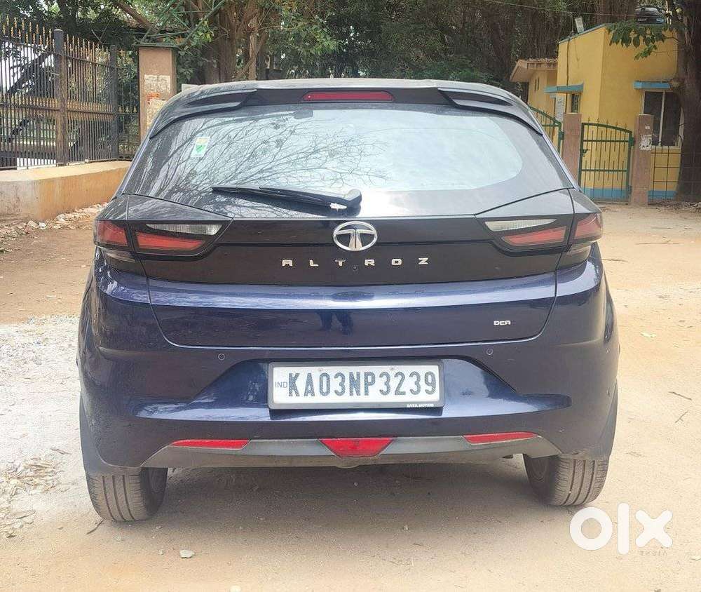 Tata Altroz 1.2 Xz Plus Rtn Dct, 2022, Petrol