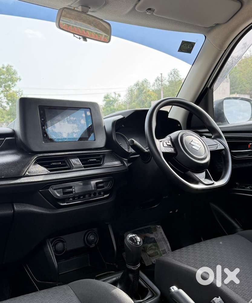 Maruti Suzuki Swift Vxi Abs Bsiv, 2025, Petrol