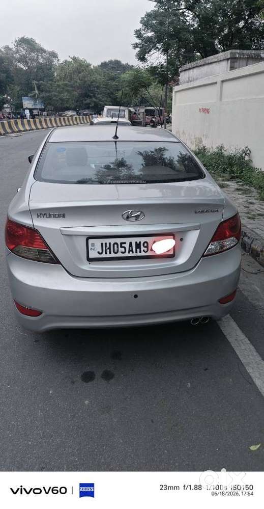 Hyundai Verna Crdi Vgt Sx 1.5, 2012, Petrol